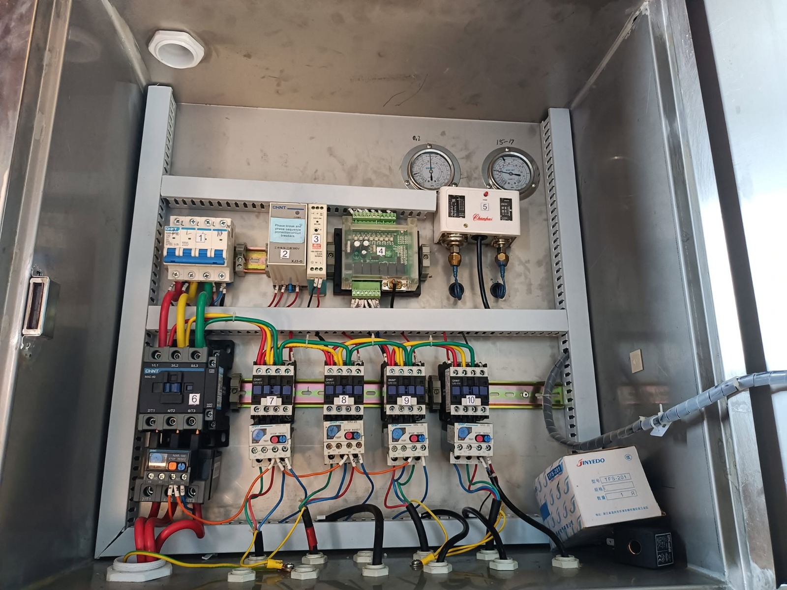 Electrical control panel and refrigeration controls